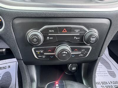 2019 Dodge Charger SXT   - Photo 21 - Winnetka, CA 91306