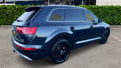 2017 Audi Q7 3.0T quattro Prestige With only $999 down drive it home today (O.A.C) - Photo 2 - Winnetka, CA 91306