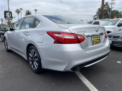 2016 Nissan Altima 2.5 SV   - Photo 5 - Winnetka, CA 91306