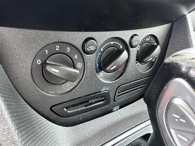 2014 Ford Transit Connect XL - Photo 6 - Winnetka, CA 91306