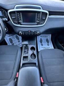 2020 Kia Sorento S V6  up to 30 days for your down payment O.A.C - Photo 16 - Winnetka, CA 91306