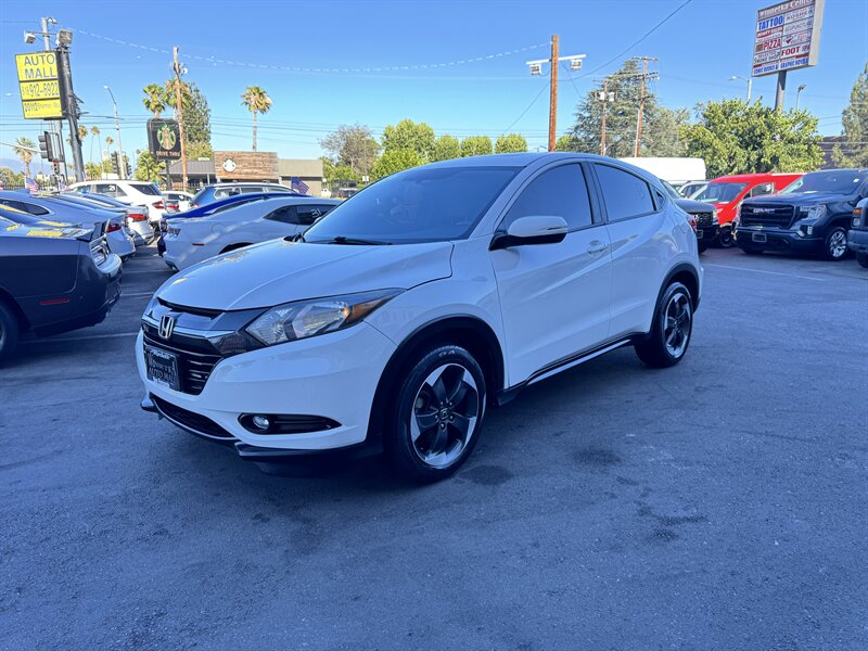 2018 Honda HR-V EX   - Photo 1 - Winnetka, CA 91306