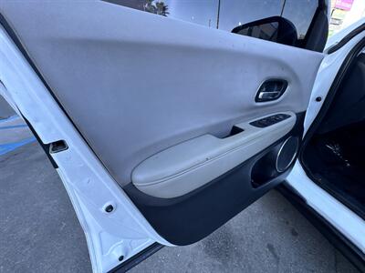 2018 Honda HR-V EX   - Photo 11 - Winnetka, CA 91306
