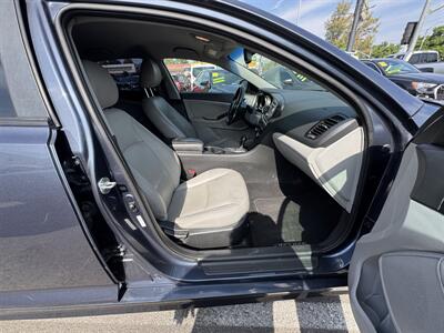2015 Kia Optima EX   - Photo 23 - Winnetka, CA 91306