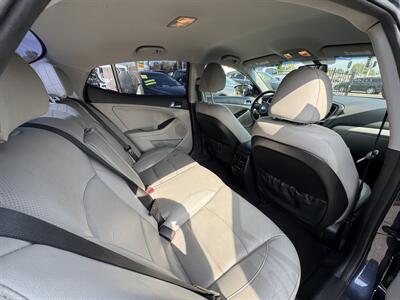 2015 Kia Optima EX   - Photo 18 - Winnetka, CA 91306