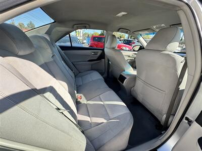 2016 Toyota Camry LE   - Photo 7 - Winnetka, CA 91306