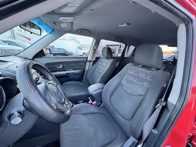 2012 Kia Soul PLUS - Photo 6 - Winnetka, CA 91306