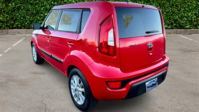 2012 Kia Soul PLUS - Photo 4 - Winnetka, CA 91306
