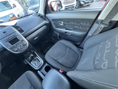 2012 Kia Soul PLUS - Photo 11 - Winnetka, CA 91306