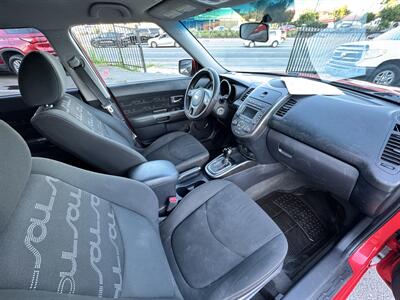 2012 Kia Soul PLUS - Photo 15 - Winnetka, CA 91306
