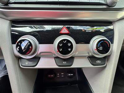 2019 Hyundai ELANTRA SEL - Photo 44 - Winnetka, CA 91306