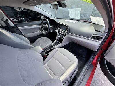 2019 Hyundai ELANTRA SEL - Photo 39 - Winnetka, CA 91306