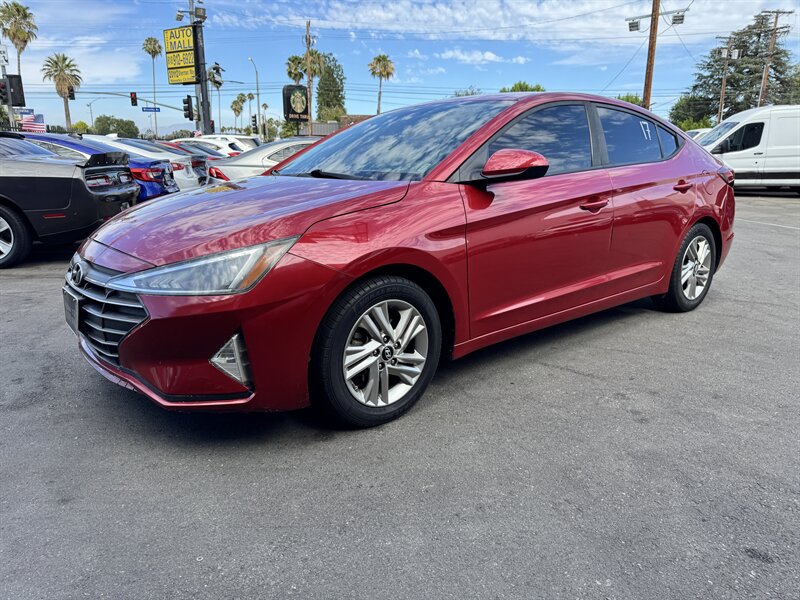 2019 Hyundai ELANTRA SEL   - Photo 1 - Winnetka, CA 91306
