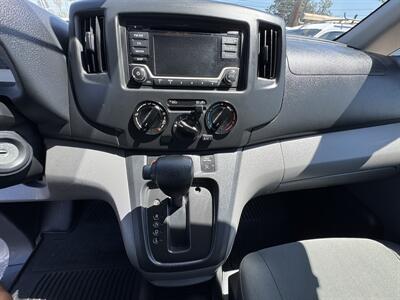 2018 Nissan NV200 S   - Photo 21 - Winnetka, CA 91306