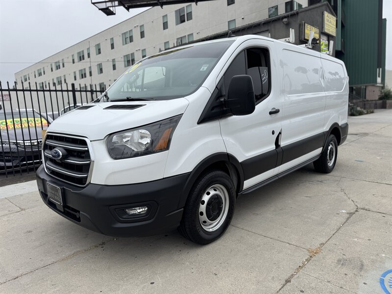 2020 Ford Transit 150  TODOS CALIFICAN , NO IMPORTA SU CREDITO