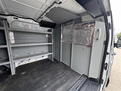 2020 Ford Transit 150  TODOS CALIFICAN , NO IMPORTA SU CREDITO - Photo 27 - Winnetka, CA 91306