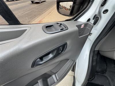 2020 Ford Transit 150  TODOS CALIFICAN , NO IMPORTA SU CREDITO - Photo 22 - Winnetka, CA 91306