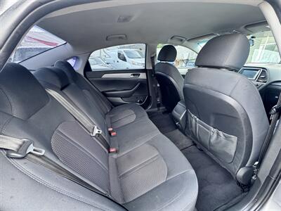 2019 Hyundai SONATA SE   - Photo 13 - Winnetka, CA 91306