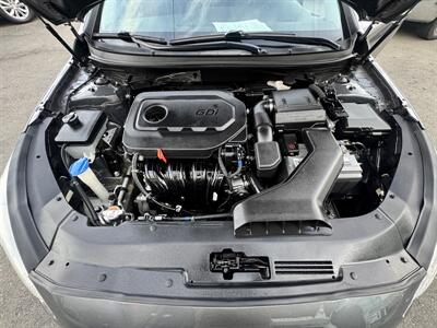 2019 Hyundai SONATA SE   - Photo 9 - Winnetka, CA 91306