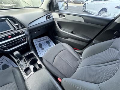2019 Hyundai SONATA SE   - Photo 20 - Winnetka, CA 91306