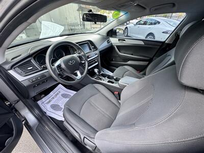 2019 Hyundai SONATA SE   - Photo 25 - Winnetka, CA 91306