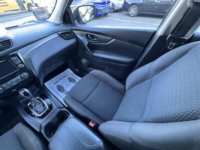 2021 Nissan Rogue Sport S - Photo 12 - Winnetka, CA 91306