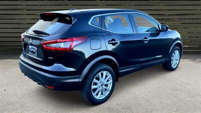 2021 Nissan Rogue Sport S - Photo 3 - Winnetka, CA 91306