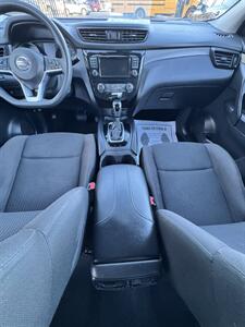 2021 Nissan Rogue Sport S - Photo 15 - Winnetka, CA 91306