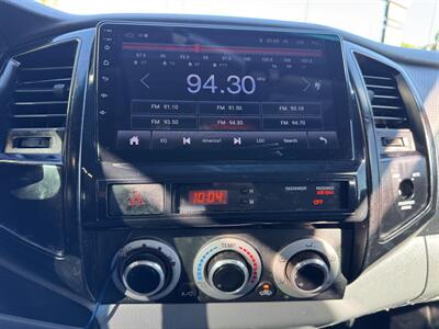 2011 Toyota Tacoma PreRunner V6  Pregunte X Antonio 818 288 3783 - Photo 13 - Winnetka, CA 91306