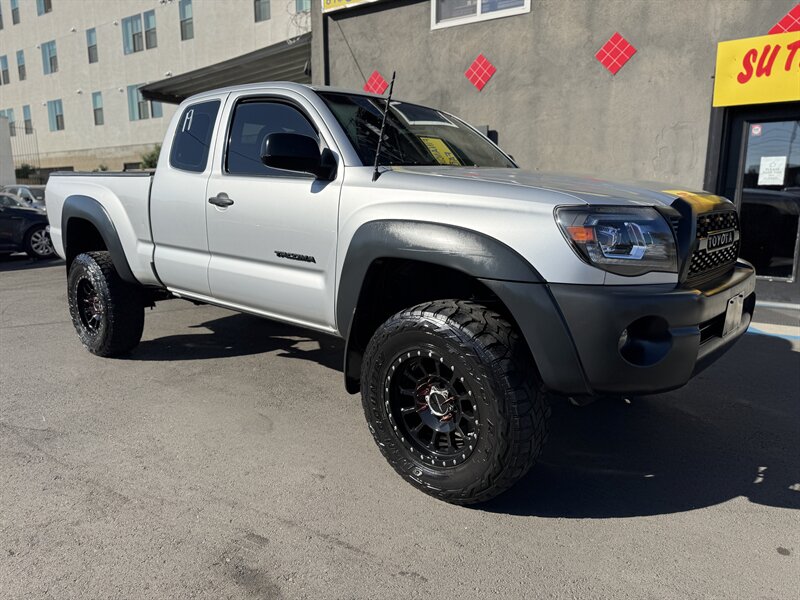 2011 Toyota Tacoma PreRunner V6  Pregunte X Antonio 818 288 3783 - Photo 1 - Winnetka, CA 91306