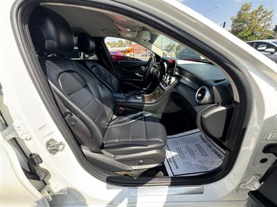 2017 Mercedes-Benz C 300   - Photo 12 - Winnetka, CA 91306