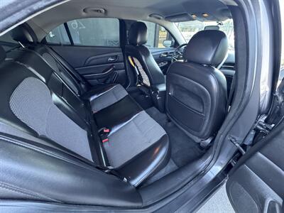 2013 Chevrolet Malibu LT   - Photo 8 - Winnetka, CA 91306