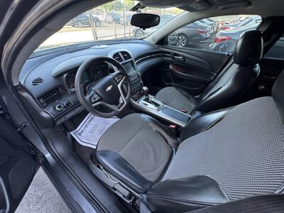 2013 Chevrolet Malibu LT   - Photo 11 - Winnetka, CA 91306
