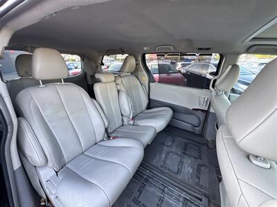 2012 Toyota Sienna XLE 8-Passenger  up to 30 days for your down payment O.A.C - Photo 23 - Winnetka, CA 91306
