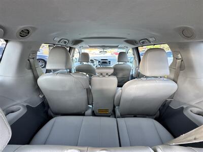 2012 Toyota Sienna XLE 8-Passenger  up to 30 days for your down payment O.A.C - Photo 22 - Winnetka, CA 91306