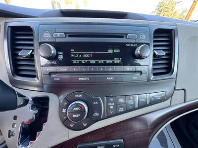 2012 Toyota Sienna XLE 8-Passenger  up to 30 days for your down payment O.A.C - Photo 10 - Winnetka, CA 91306