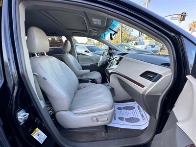 2012 Toyota Sienna XLE 8-Passenger  up to 30 days for your down payment O.A.C - Photo 17 - Winnetka, CA 91306