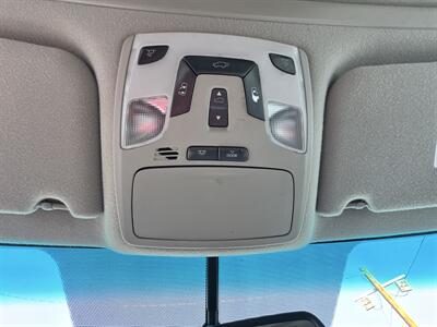 2012 Toyota Sienna XLE 8-Passenger  up to 30 days for your down payment O.A.C - Photo 14 - Winnetka, CA 91306