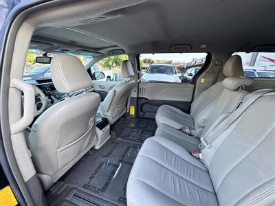 2012 Toyota Sienna XLE 8-Passenger  up to 30 days for your down payment O.A.C - Photo 28 - Winnetka, CA 91306