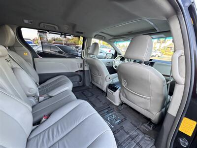 2012 Toyota Sienna XLE 8-Passenger  up to 30 days for your down payment O.A.C - Photo 18 - Winnetka, CA 91306