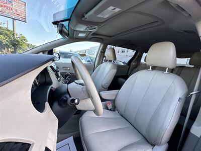 2012 Toyota Sienna XLE 8-Passenger  up to 30 days for your down payment O.A.C - Photo 34 - Winnetka, CA 91306