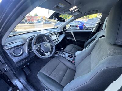 2018 Toyota RAV4 LE - Photo 7 - Winnetka, CA 91306