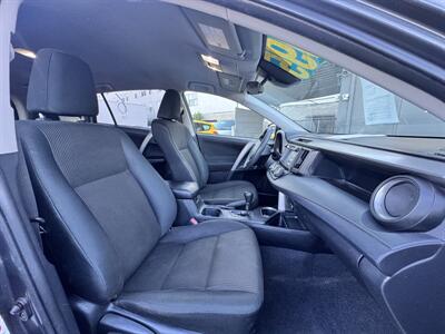 2018 Toyota RAV4 LE - Photo 26 - Winnetka, CA 91306
