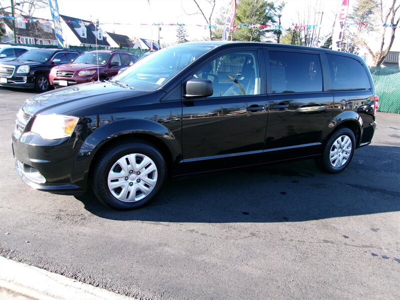 2019 Dodge Grand Caravan SE's photo