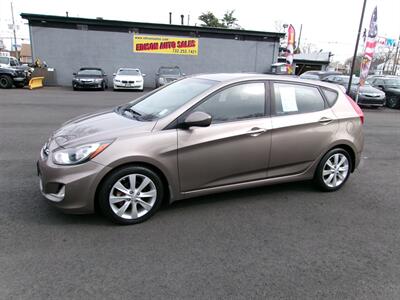 2012 Hyundai ACCENT SE Hatchback