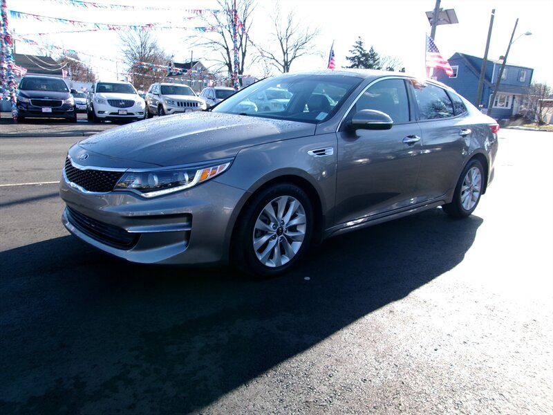 2016 Kia Optima EX's photo