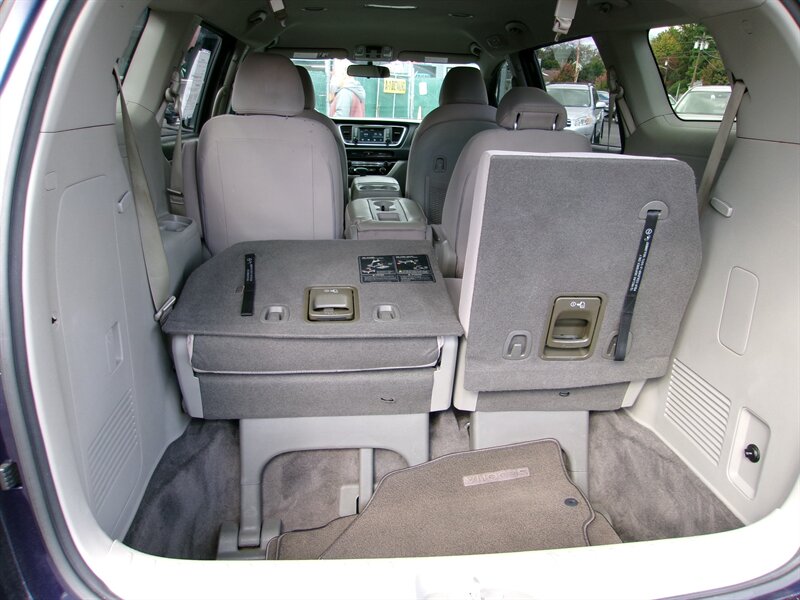 2021 Kia Sedona LX   - Photo 11 - Edison, NJ 08817