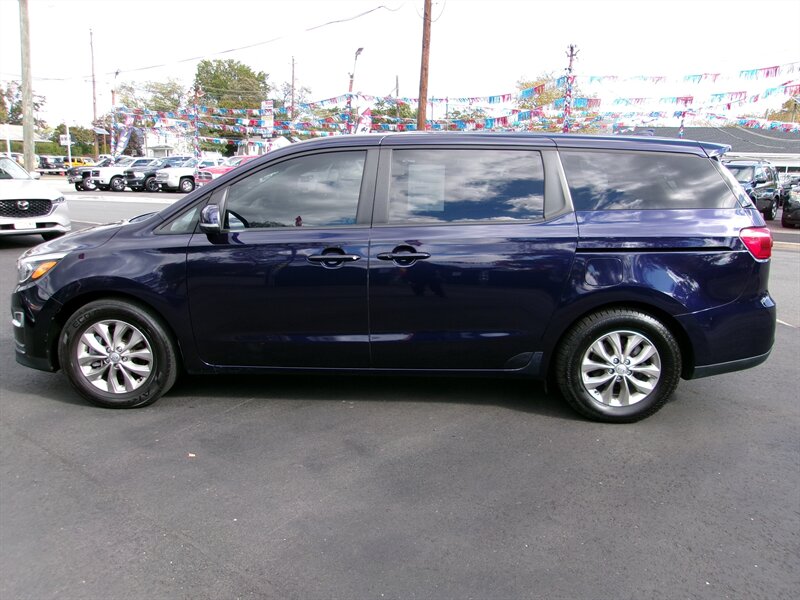 2021 Kia Sedona LX   - Photo 3 - Edison, NJ 08817