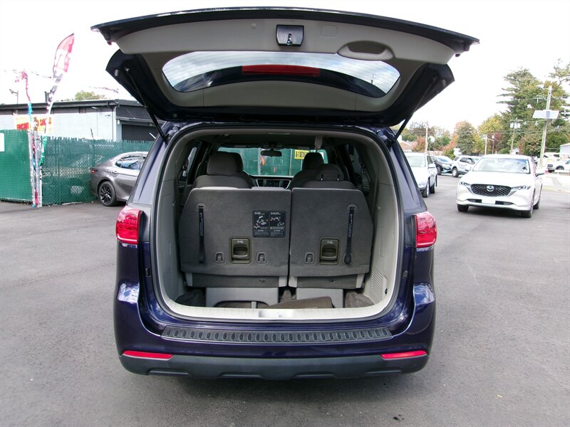2021 Kia Sedona LX   - Photo 10 - Edison, NJ 08817