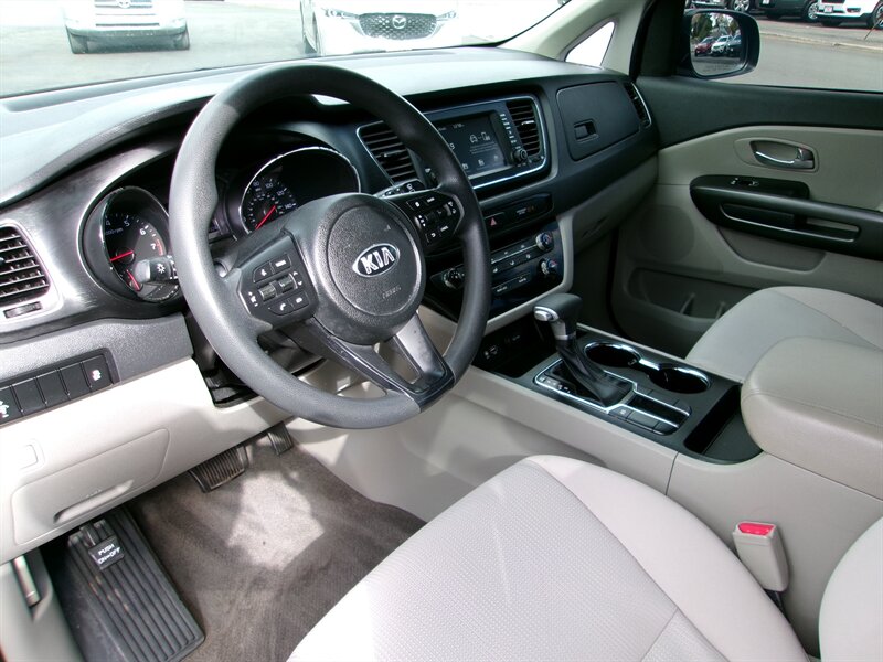 2021 Kia Sedona LX   - Photo 5 - Edison, NJ 08817